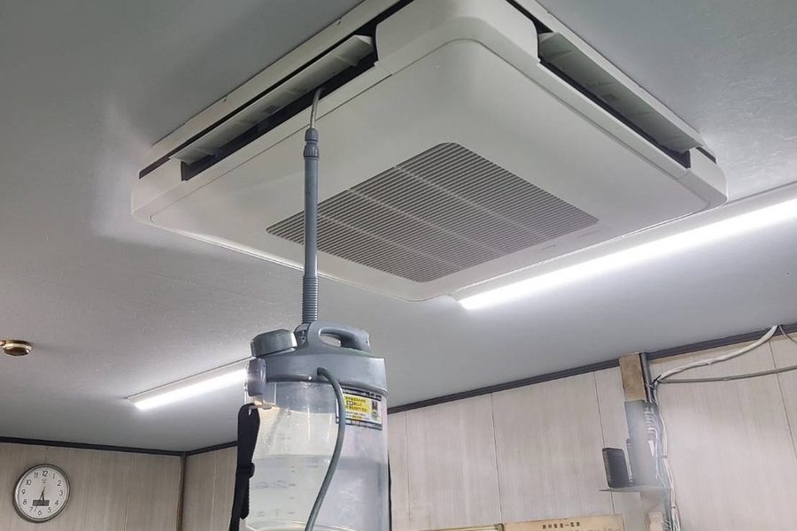 天井カセット形の据付施工